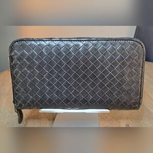 Bottega Veneta Intrecciato Dark Brown Leather Wallet